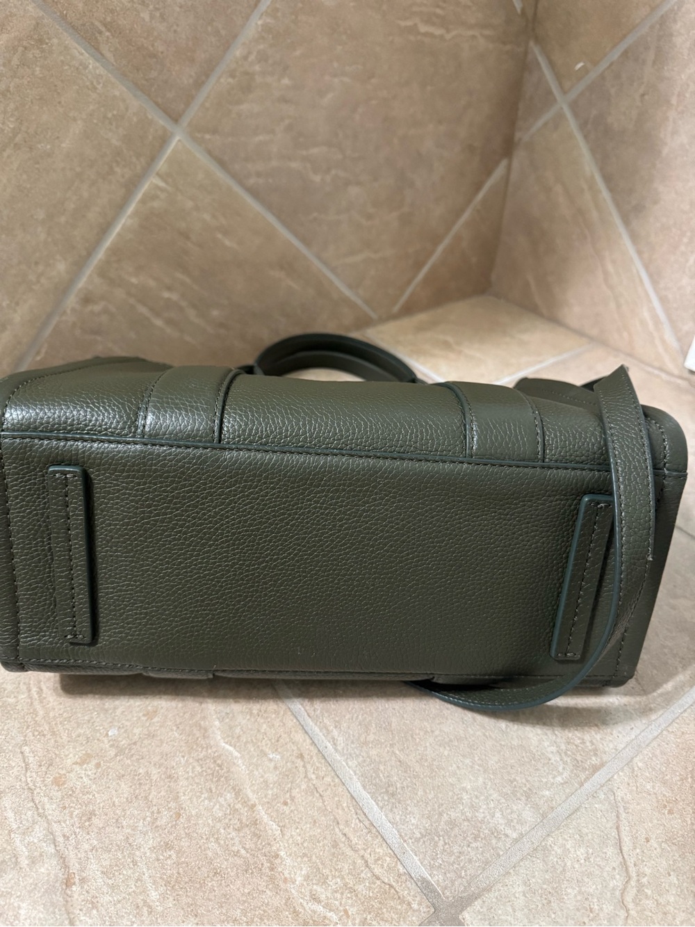 Marc Jacobs Olive Green Pebbled Leather Tote with Logo - Picture 4 of 10